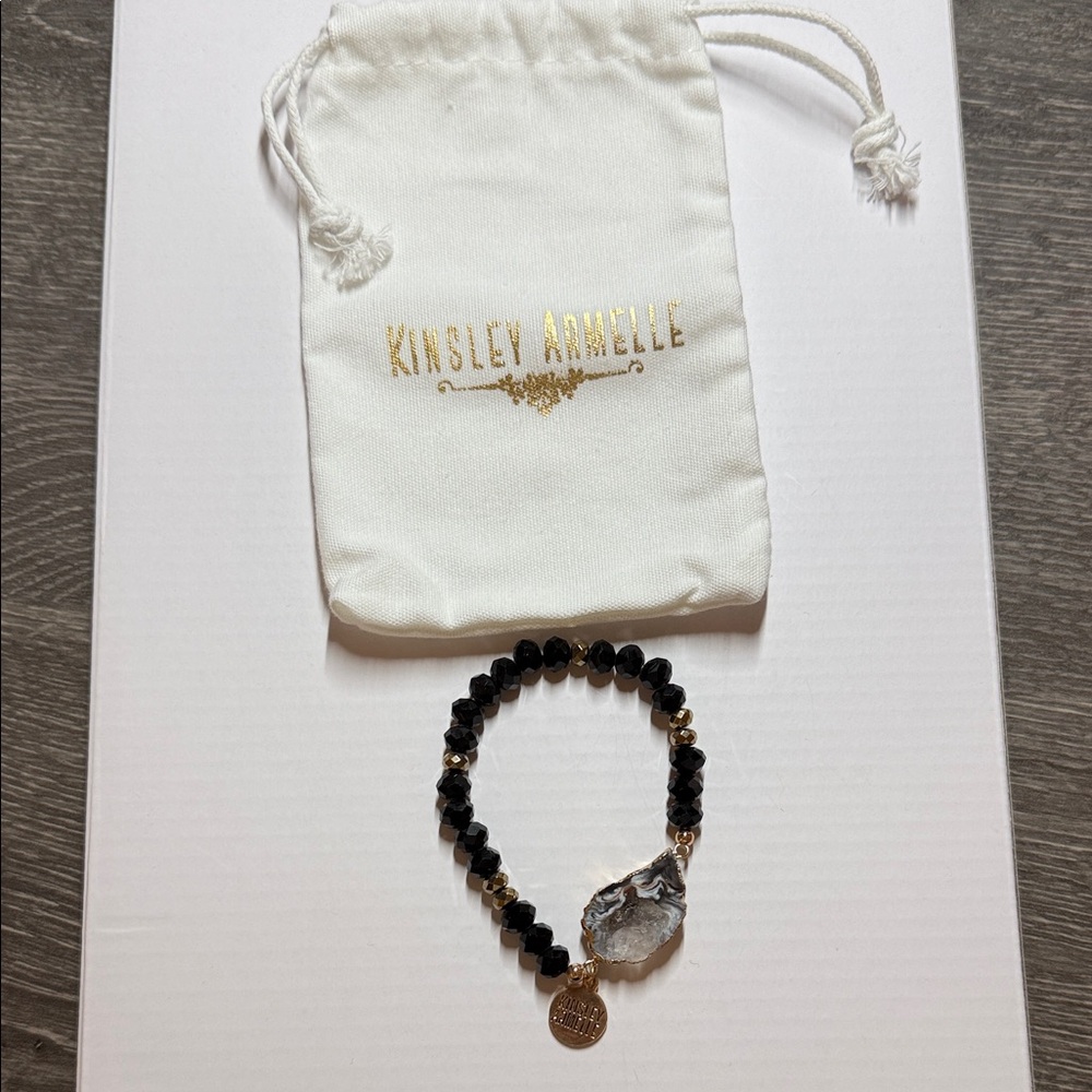 Kinsley Armelle Black and Gold Beaded Bracelet with Stone